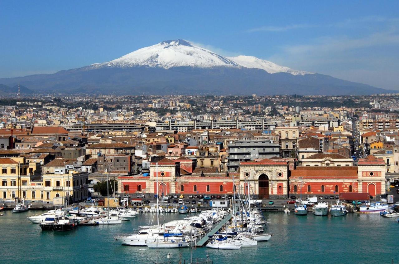 Exclusive House In The Center Apartment Catania Exterior photo